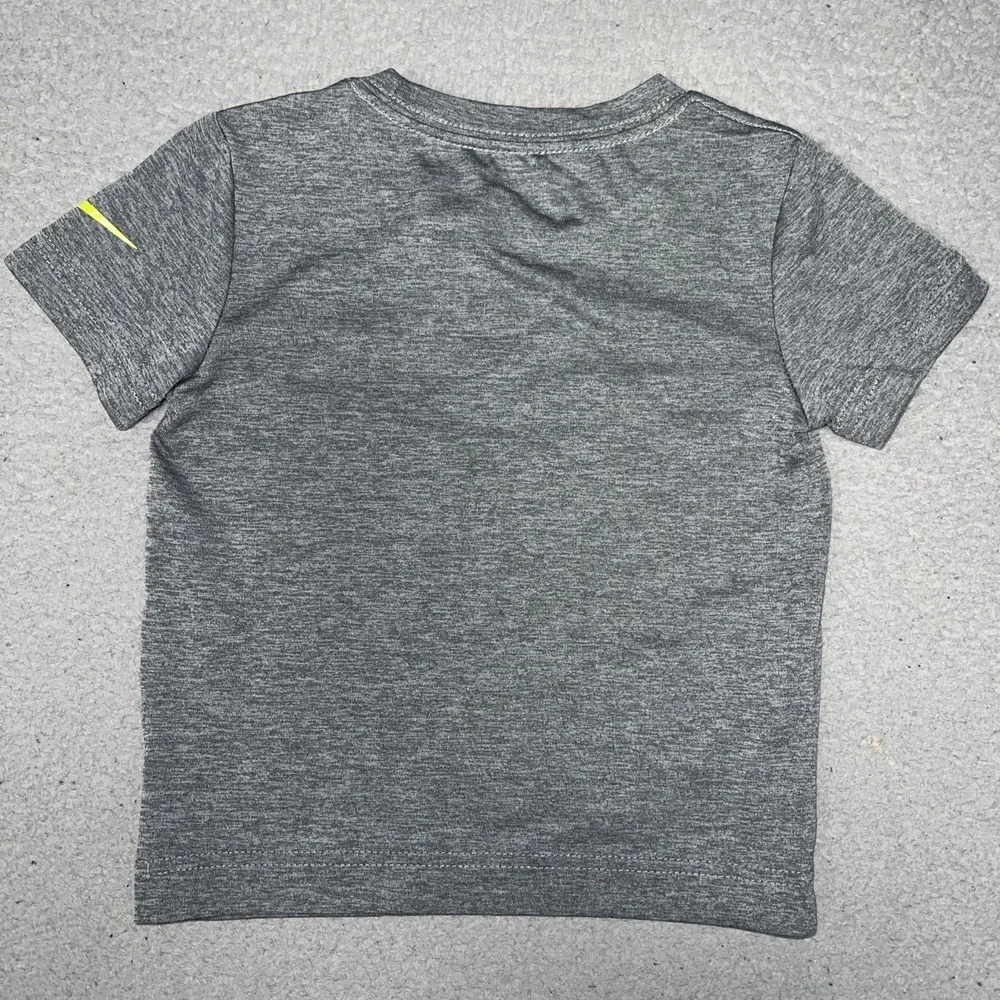 Nike Running Track Large Swoosh T Shirt Toddler Sz 3T Gray Dri-Fit Athletic Tee